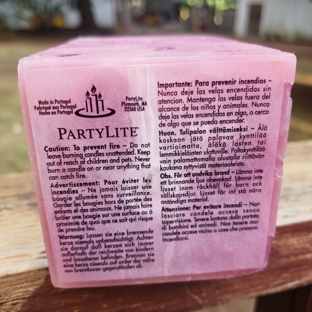 PartyLite Super Chunk Rasberry 3" x 4" Pillar Candle - Square - Picture 7 of 13
